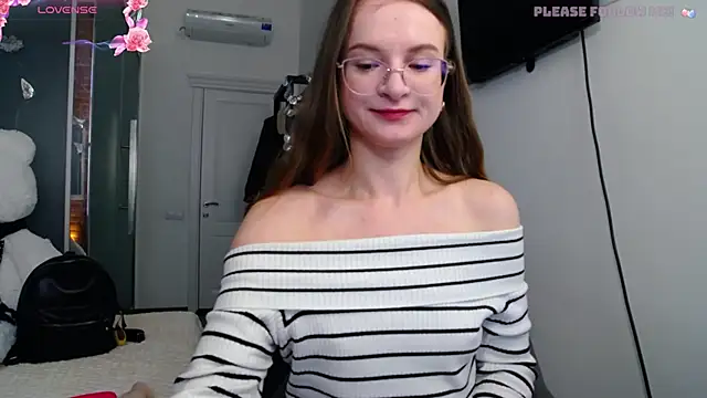 Snapshot of KateJonson chatting on 04/25/26, 06:38 KateJonson online show from 04/25/26, 06:38