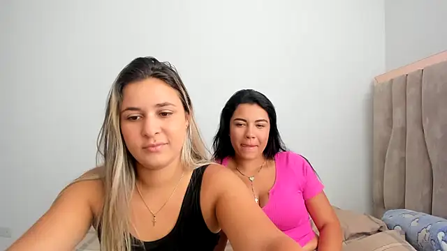 Snapshot of Lana_Sofia1 chatting on 09/10/25, 05:02 Lana Sofia1 online show from 09/10/25, 05:02