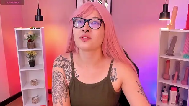 Snapshot of _asami_chieko_ chatting on 12/21/24, 08:32 asami chieko online show from 12/21/24, 08:32