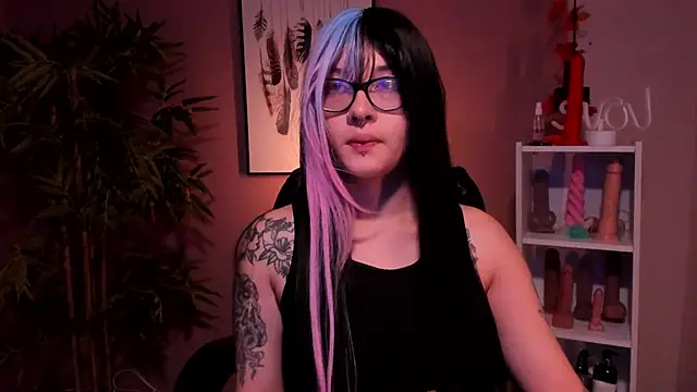 Snapshot of _asami_chieko_ chatting on 03/21/25, 10:28 asami chieko online show from 03/21/25, 10:28