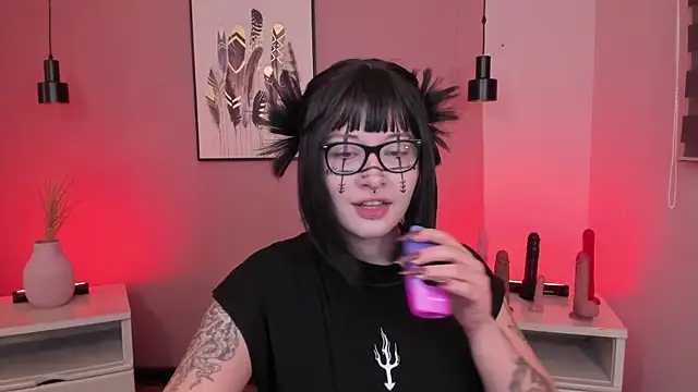 Snapshot of _asami_chieko_ chatting on 10/13/25, 09:15 asami chieko online show from 10/13/25, 09:15