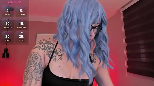 Snapshot of _asami_chieko_ chatting on 11/13/25, 08:30 asami chieko online show from 11/13/25, 08:30