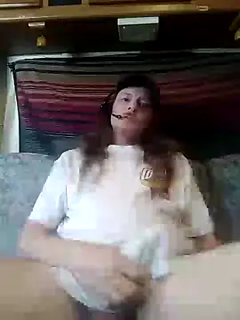 truckerlove69 online show from 03/14/25, 04:09