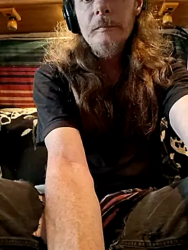 truckerlove69 online show from 06/11/26, 04:16