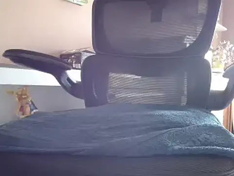 suedel65 online show from 02/19/25, 11:06