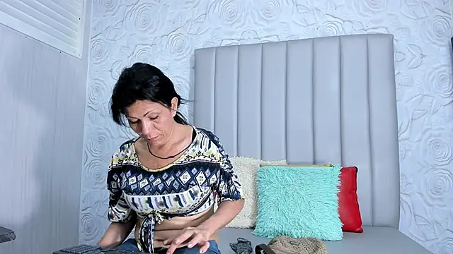 Cleopatra Trans online show from 12/18/25, 01:06