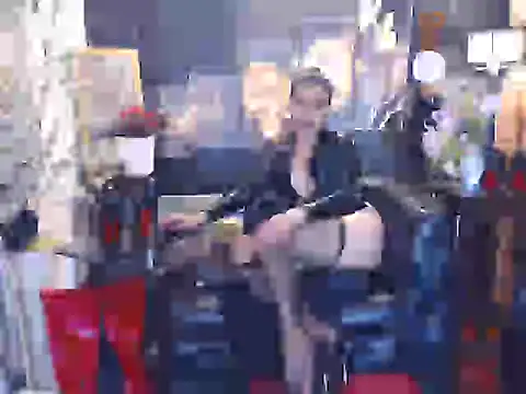 Snapshot of KatrinaSaints chatting on 10/11/25, 04:05 KatrinaSaints online show from 10/11/25, 04:05