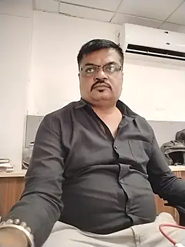 Desi Londa 143 online show from 06/01/26, 12:29