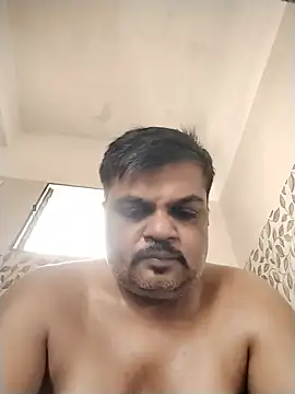 Snapshot of Desi_Londa_143 chatting on 06/14/26, 04:47 Desi Londa 143 online show from 06/14/26, 04:47