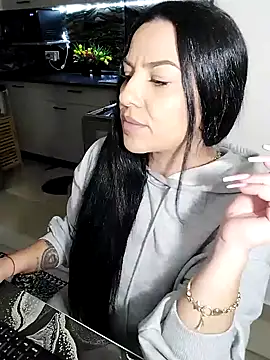 hot-babygirl online show from 02/22/26, 07:34