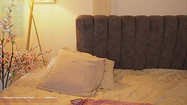 Snapshot of bunnycuteshy chatting on 09/27/25, 02:11 bunnycuteshy online show from 09/27/25, 02:11