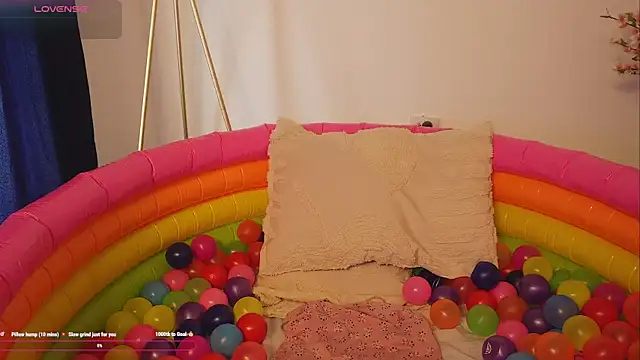 Snapshot of bunnycuteshy chatting on 10/08/25, 02:47 bunnycuteshy online show from 10/08/25, 02:47