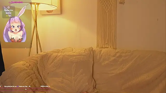 Snapshot of bunnycuteshy chatting on 10/18/25, 01:23 bunnycuteshy online show from 10/18/25, 01:23