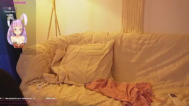 Snapshot of bunnycuteshy chatting on 10/23/25, 02:49 bunnycuteshy online show from 10/23/25, 02:49