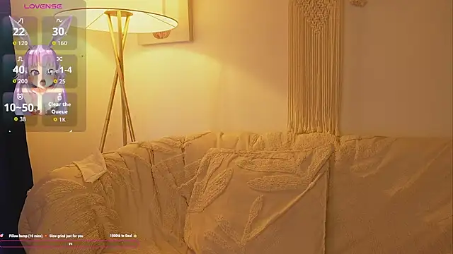 Snapshot of bunnycuteshy chatting on 10/27/25, 06:56 bunnycuteshy online show from 10/27/25, 06:56