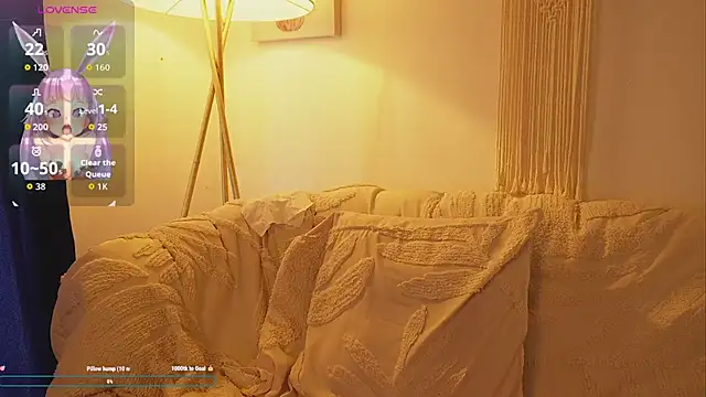 Snapshot of bunnycuteshy chatting on 10/28/25, 02:42 bunnycuteshy online show from 10/28/25, 02:42