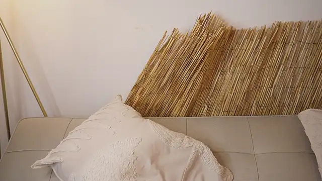 Snapshot of bunnycuteshy chatting on 04/15/26, 12:56 bunnycuteshy online show from 04/15/26, 12:56