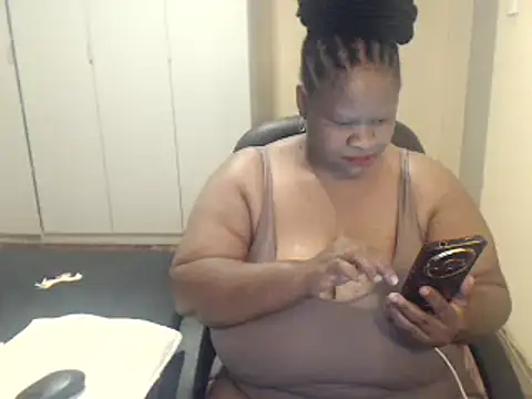 sweetnoziexx online show from 02/05/25, 06:02