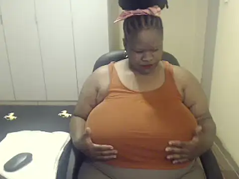 sweetnoziexx online show from 02/13/25, 05:16