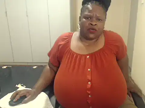 sweetnoziexx online show from 02/17/25, 03:31