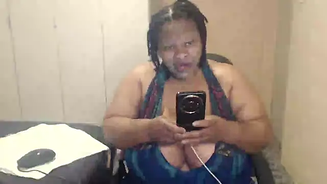 sweetnoziexx online show from 10/20/25, 06:36