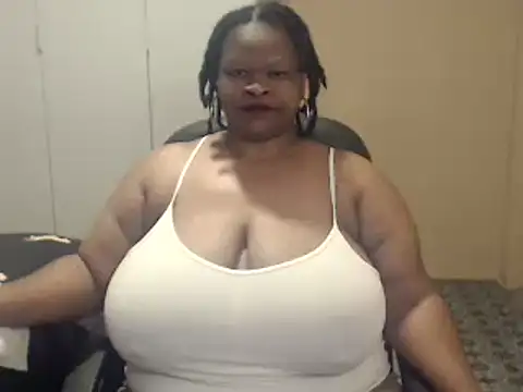 Snapshot of sweetnoziexx chatting on 11/11/25, 05:07 sweetnoziexx online show from 11/11/25, 05:07