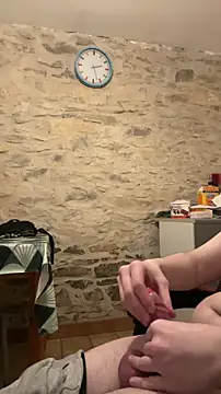 yann2392 online show from 12/19/25, 12:56