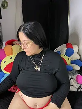 MsConejitaa online show from 05/01/26, 04:00