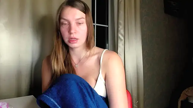 Snapshot of RubySkot chatting on 12/12/24, 09:58 RubySkot online show from 12/12/24, 09:58