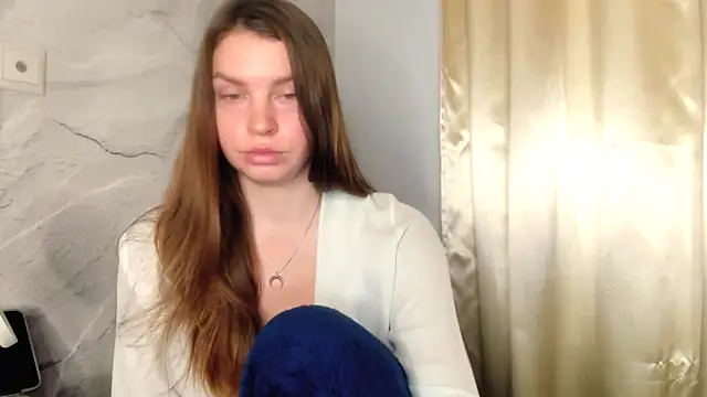 Snapshot of RubySkot chatting on 02/14/25, 01:18 RubySkot online show from 02/14/25, 01:18