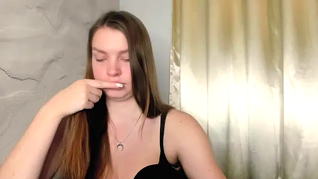 Snapshot of RubySkot chatting on 02/22/25, 09:37 RubySkot online show from 02/22/25, 09:37