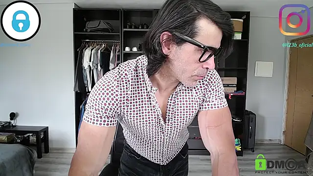 Snapshot of samricci21 chatting on 04/06/26, 12:50 samricci21 online show from 04/06/26, 12:50