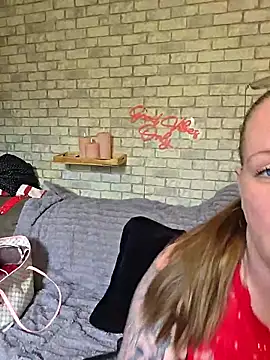 Snapshot of Melissa1994- chatting on 04/09/26, 01:38 Melissa1994- online show from 04/09/26, 01:38