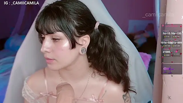 Snapshot of Renooh chatting on 11/20/25, 02:17 Renooh online show from 11/20/25, 02:17