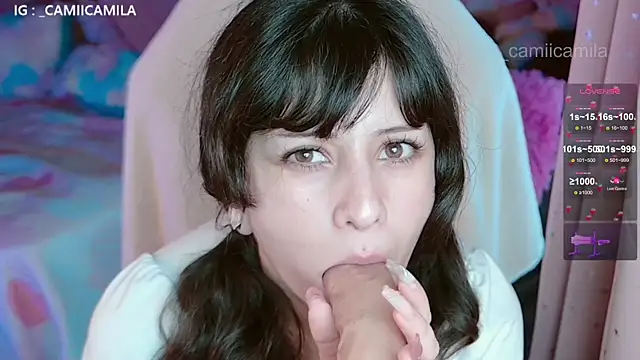 Snapshot of Renooh chatting on 11/25/25, 03:23 Renooh online show from 11/25/25, 03:23