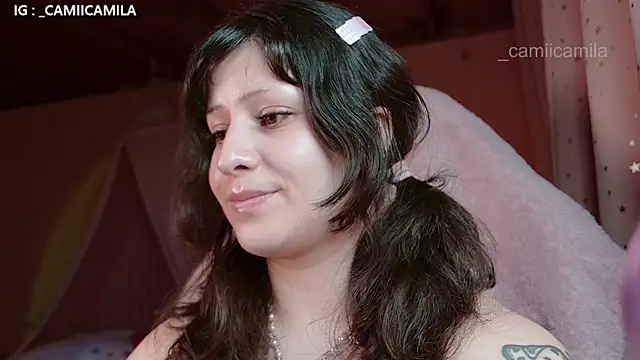 Snapshot of Renooh chatting on 11/30/25, 01:42 Renooh online show from 11/30/25, 01:42