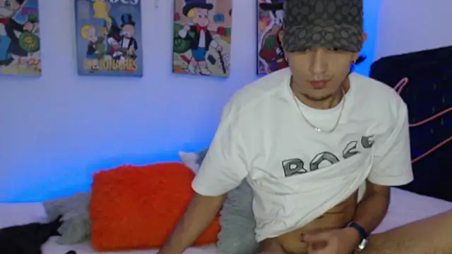 andersonZ998 online show from 11/25/25, 04:23