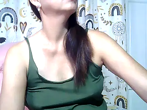 Snapshot of urwife_tobe chatting on 04/02/26, 09:12 urwife tobe online show from 04/02/26, 09:12