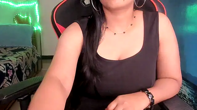 Snapshot of South_indian_tickly chatting on 06/06/26, 06:45 South indian tickly online show from 06/06/26, 06:45