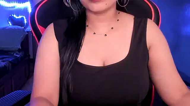 Snapshot of South_indian_tickly chatting on 07/10/26, 01:36 South indian tickly online show from 07/10/26, 01:36