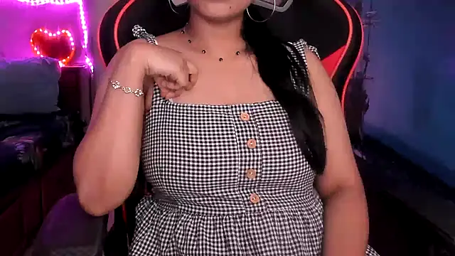 Snapshot of South_indian_tickly chatting on 07/15/26, 02:22 South indian tickly online show from 07/15/26, 02:22