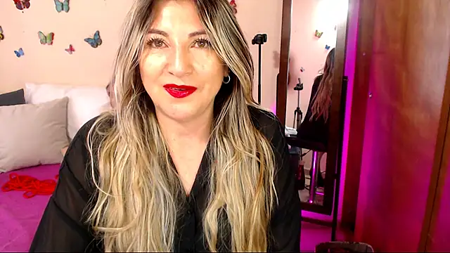 Jolie-Mature online show from 03/07/26, 10:51