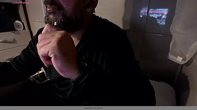 Snapshot of TigerOne19 chatting on 12/02/25, 08:04 TigerOne19 online show from 12/02/25, 08:04