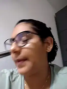 DanielleEvans  online show from 02/06/25, 10:59