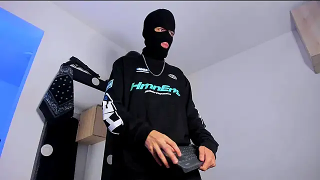 Samuel Suarez online show from 10/23/25, 05:07