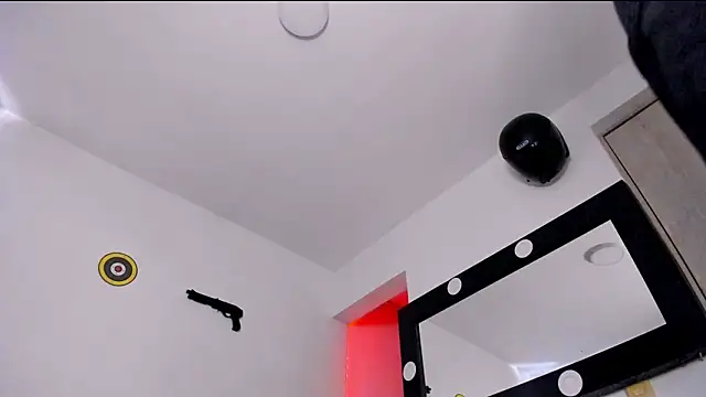 Snapshot of Samuel_Suarez chatting on 03/20/26, 06:24 Samuel Suarez online show from 03/20/26, 06:24