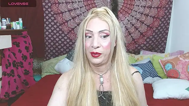 Snapshot of elena_evans chatting on 02/02/25, 05:48 elena evans online show from 02/02/25, 05:48