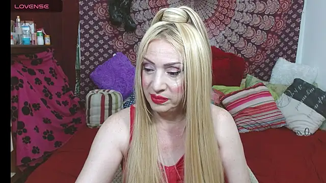 Snapshot of elena_evans chatting on 11/14/25, 05:55 elena evans online show from 11/14/25, 05:55