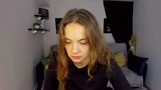 Snapshot of KristinaLoison chatting on 01/04/25, 08:06 KristinaLoison online show from 01/04/25, 08:06