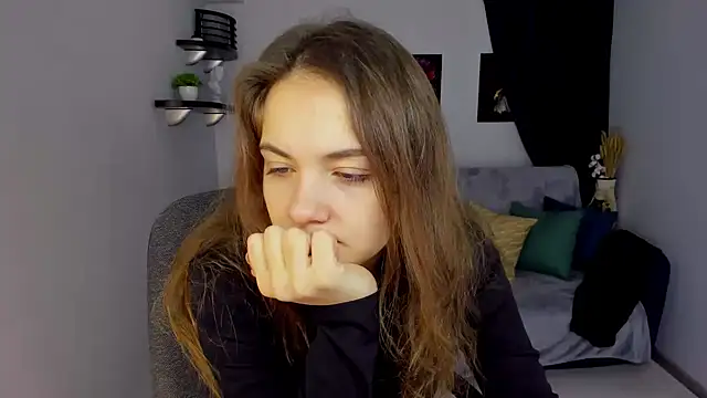 Snapshot of KristinaLoison chatting on 01/14/25, 03:01 KristinaLoison online show from 01/14/25, 03:01